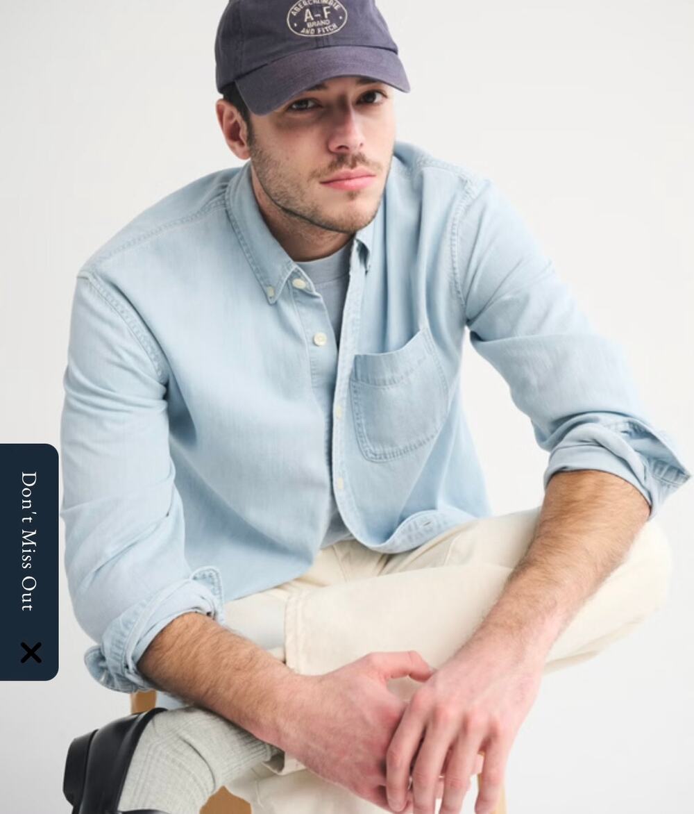 Abercrombie & Fitch Light Denim Button-Down Collared Shirt Cotton/Lyocell- Sm